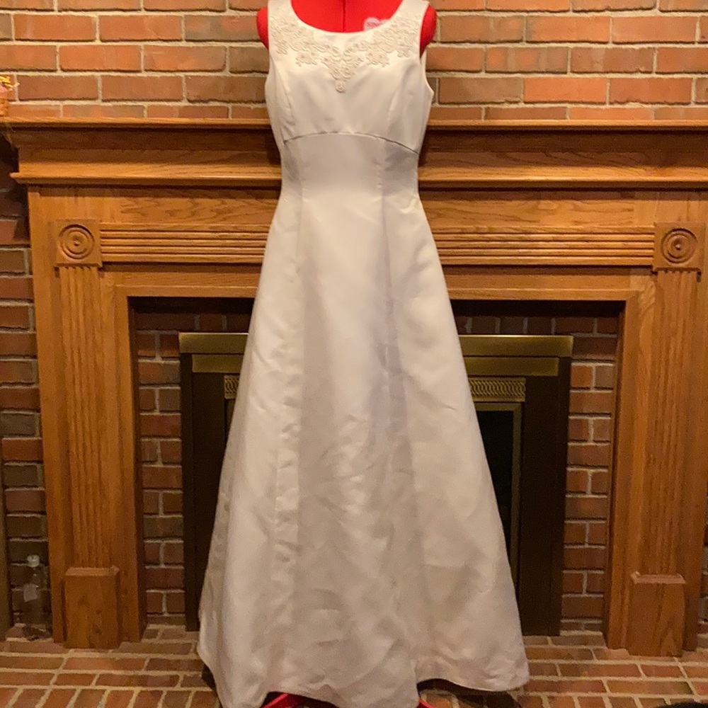 EUC sz 14 Michelangelo off white satin bridal gown